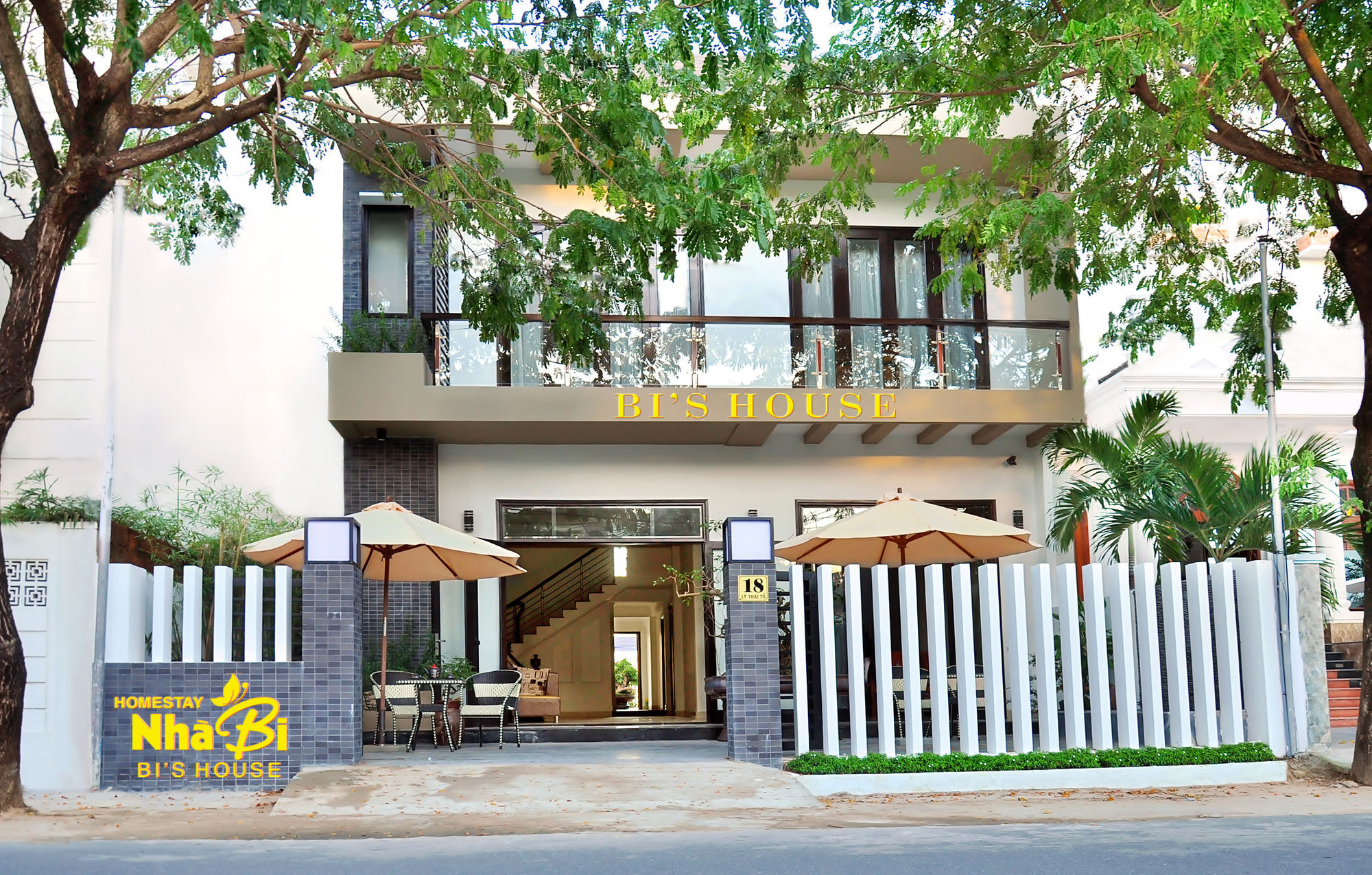 Bi'S House Homestay Хойан Экстерьер фото